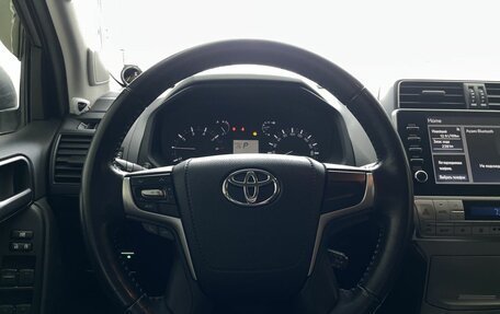 Toyota Land Cruiser Prado 150 рестайлинг 2, 2021 год, 5 400 000 рублей, 11 фотография