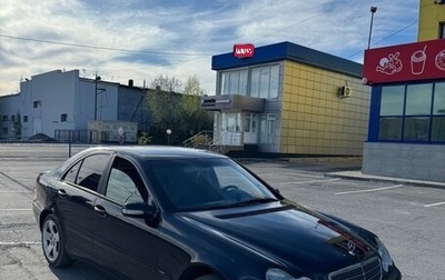 Mercedes-Benz C-Класс, 2004 год, 610 000 рублей, 1 фотография