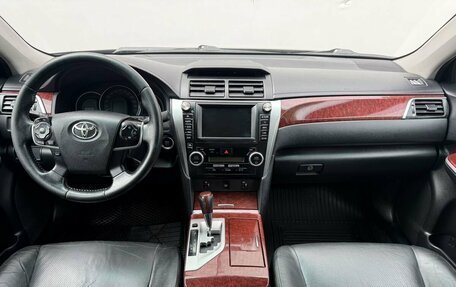 Toyota Camry, 2012 год, 1 180 000 рублей, 13 фотография