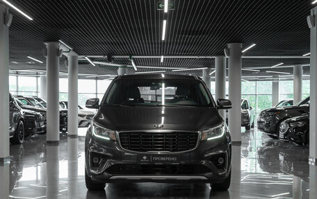 KIA Carnival III, 2018 год, 3 000 000 рублей, 3 фотография
