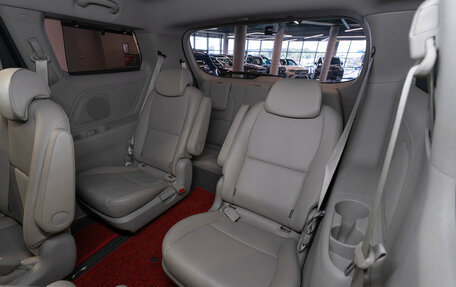 KIA Carnival III, 2018 год, 3 000 000 рублей, 13 фотография