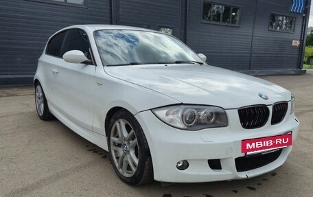 BMW 1 серия, 2008 год, 830 000 рублей, 7 фотография