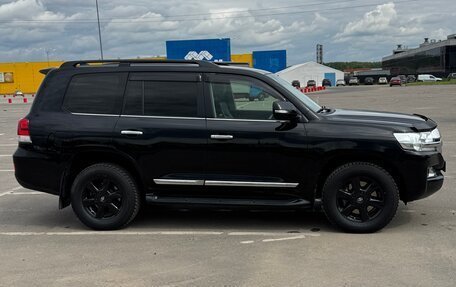 Toyota Land Cruiser 200, 2019 год, 7 200 000 рублей, 4 фотография