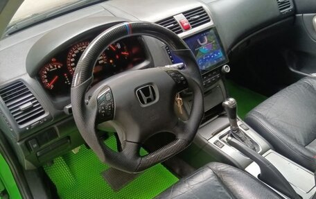 Honda Accord VII рестайлинг, 2004 год, 700 000 рублей, 7 фотография