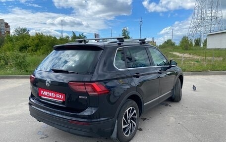Volkswagen Tiguan II, 2018 год, 2 400 000 рублей, 5 фотография