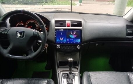 Honda Accord VII рестайлинг, 2004 год, 700 000 рублей, 8 фотография