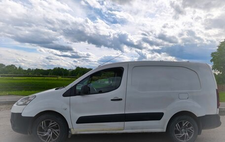 Peugeot Partner II рестайлинг 2, 2012 год, 385 000 рублей, 2 фотография