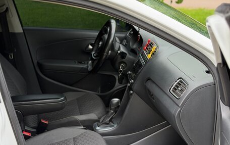 Volkswagen Polo VI (EU Market), 2019 год, 1 550 000 рублей, 2 фотография