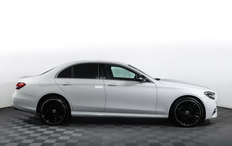 Mercedes-Benz E-Класс, 2020 год, 4 190 000 рублей, 4 фотография
