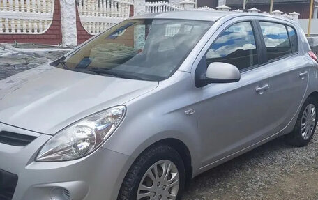 Hyundai i20 IB рестайлинг, 2010 год, 625 000 рублей, 3 фотография
