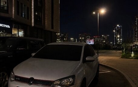 Volkswagen Polo VI (EU Market), 2012 год, 750 000 рублей, 1 фотография