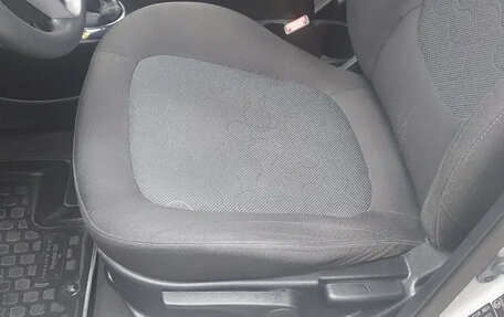 Hyundai i20 IB рестайлинг, 2010 год, 625 000 рублей, 18 фотография