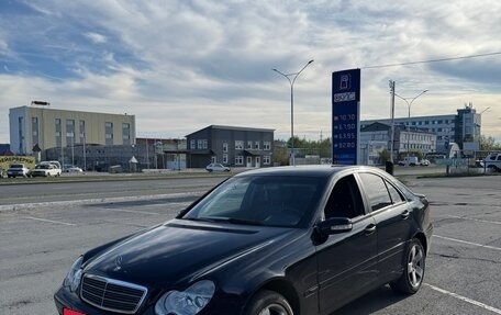 Mercedes-Benz C-Класс, 2004 год, 610 000 рублей, 2 фотография
