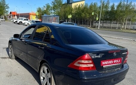 Mercedes-Benz C-Класс, 2004 год, 610 000 рублей, 10 фотография