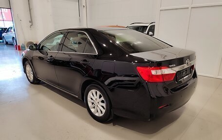 Toyota Camry, 2013 год, 1 620 000 рублей, 4 фотография