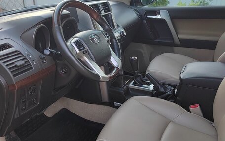 Toyota Land Cruiser Prado 150 рестайлинг 2, 2013 год, 3 500 000 рублей, 8 фотография