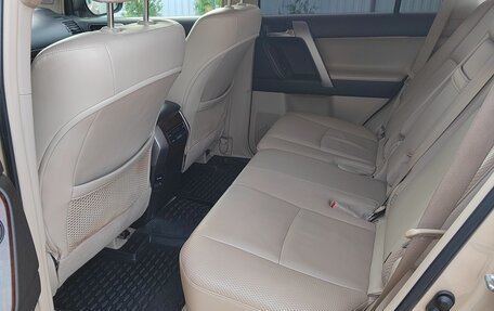 Toyota Land Cruiser Prado 150 рестайлинг 2, 2013 год, 3 500 000 рублей, 10 фотография