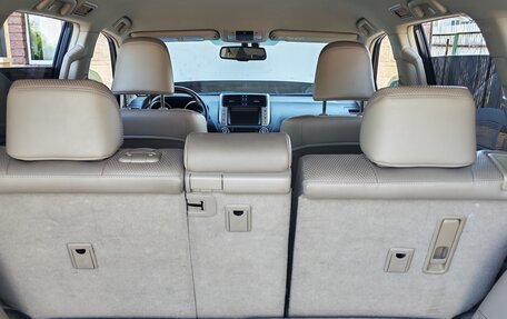 Toyota Land Cruiser Prado 150 рестайлинг 2, 2013 год, 3 500 000 рублей, 12 фотография