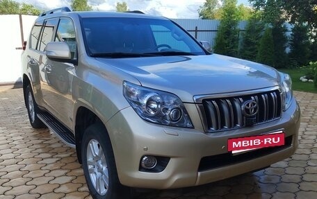 Toyota Land Cruiser Prado 150 рестайлинг 2, 2013 год, 3 500 000 рублей, 3 фотография