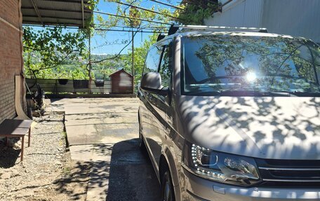 Volkswagen Multivan T5, 2014 год, 2 650 000 рублей, 2 фотография