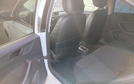 Skoda Rapid I, 2016 год, 650 000 рублей, 6 фотография