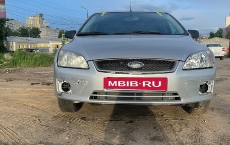 Ford Focus II рестайлинг, 2005 год, 210 000 рублей, 2 фотография