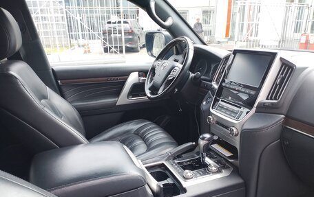 Toyota Land Cruiser 200, 2019 год, 9 500 000 рублей, 18 фотография