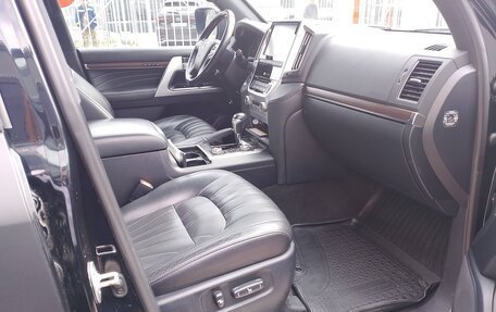 Toyota Land Cruiser 200, 2019 год, 9 500 000 рублей, 19 фотография