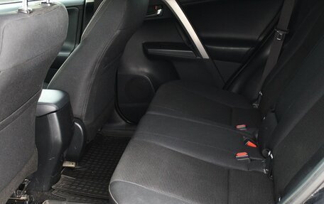 Toyota RAV4, 2017 год, 2 350 000 рублей, 10 фотография
