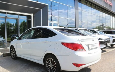 Hyundai Solaris II рестайлинг, 2016 год, 1 150 000 рублей, 4 фотография