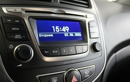 Hyundai Solaris II рестайлинг, 2016 год, 1 150 000 рублей, 10 фотография