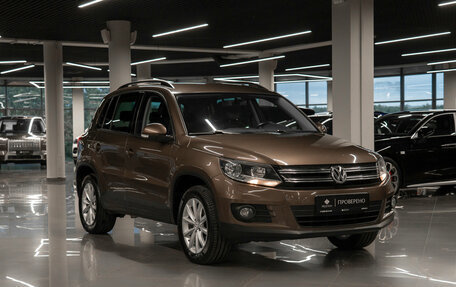 Volkswagen Tiguan I, 2015 год, 1 540 000 рублей, 2 фотография