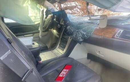 Cadillac Escalade III, 2010 год, 650 000 рублей, 2 фотография