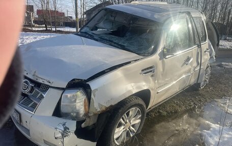 Cadillac Escalade III, 2010 год, 650 000 рублей, 10 фотография