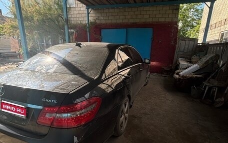 Mercedes-Benz E-Класс, 2011 год, 100 000 рублей, 1 фотография