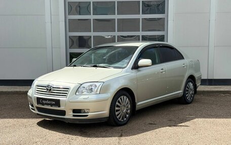 Toyota Avensis III рестайлинг, 2004 год, 640 000 рублей, 1 фотография