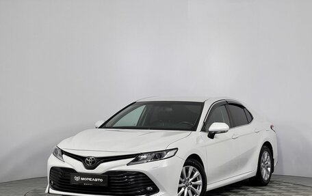 Toyota Camry, 2018 год, 2 490 000 рублей, 1 фотография