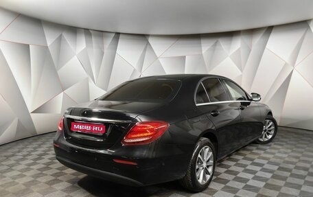 Mercedes-Benz E-Класс, 2020 год, 2 231 000 рублей, 1 фотография
