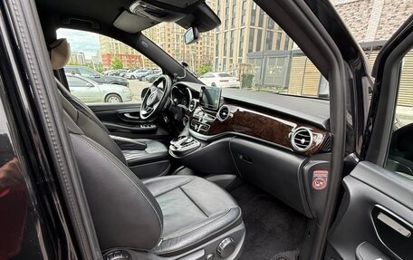 Mercedes-Benz V-Класс, 2018 год, 4 500 000 рублей, 7 фотография