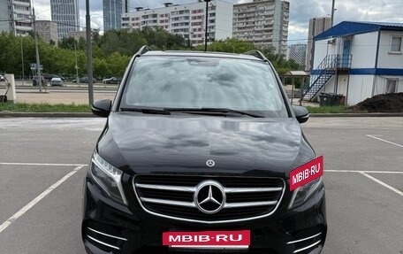 Mercedes-Benz V-Класс, 2018 год, 4 500 000 рублей, 12 фотография