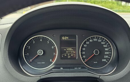 Volkswagen Polo VI (EU Market), 2010 год, 650 000 рублей, 10 фотография
