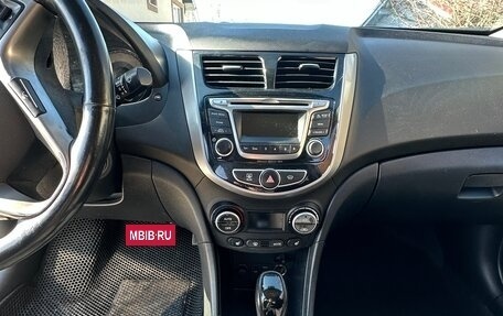 Hyundai Solaris II рестайлинг, 2015 год, 1 030 000 рублей, 7 фотография