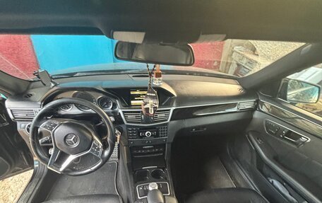 Mercedes-Benz E-Класс, 2011 год, 100 000 рублей, 11 фотография