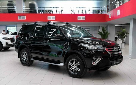 Toyota Fortuner II, 2018 год, 3 290 000 рублей, 3 фотография