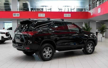 Toyota Fortuner II, 2018 год, 3 290 000 рублей, 2 фотография