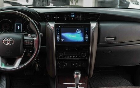 Toyota Fortuner II, 2018 год, 3 290 000 рублей, 14 фотография