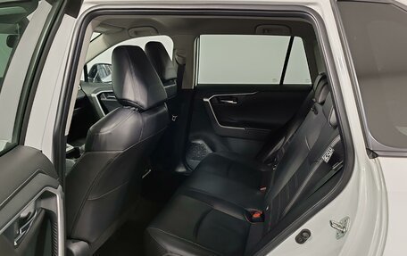 Toyota RAV4, 2021 год, 3 949 000 рублей, 12 фотография