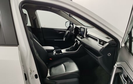 Toyota RAV4, 2021 год, 3 949 000 рублей, 20 фотография