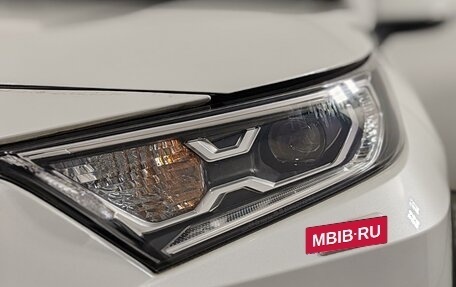 Toyota RAV4, 2021 год, 3 949 000 рублей, 21 фотография