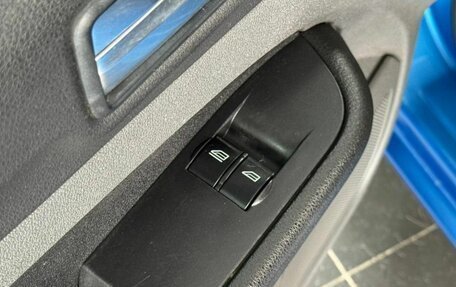 Ford Focus II рестайлинг, 2005 год, 329 000 рублей, 13 фотография
